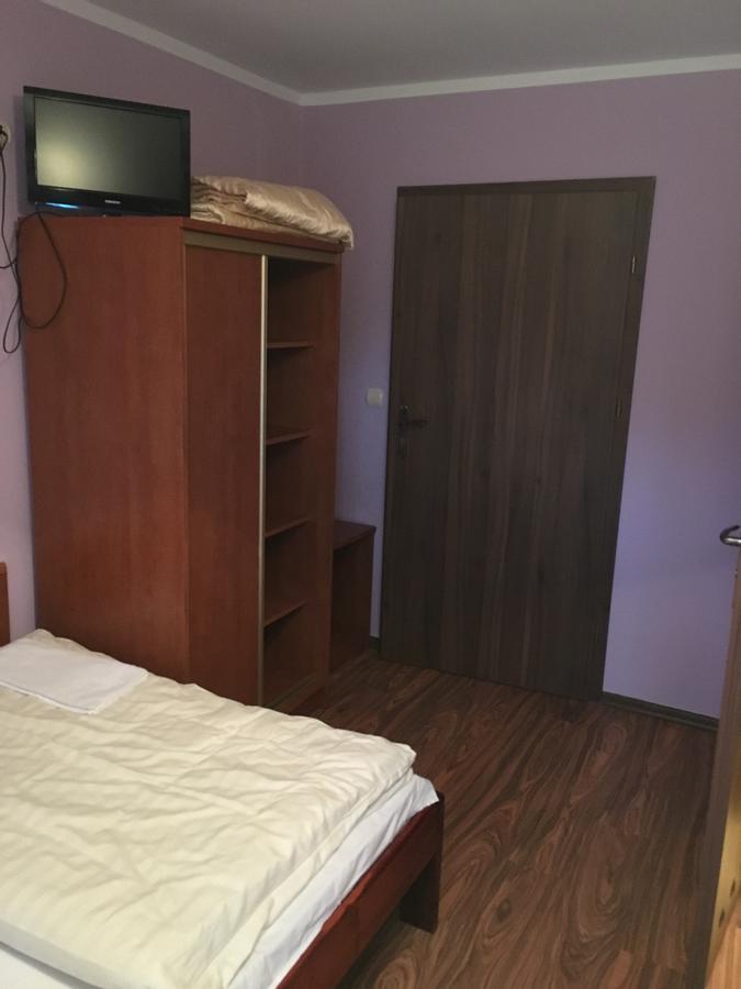 Gosciniec Kukle Bed & Breakfast エクステリア 写真